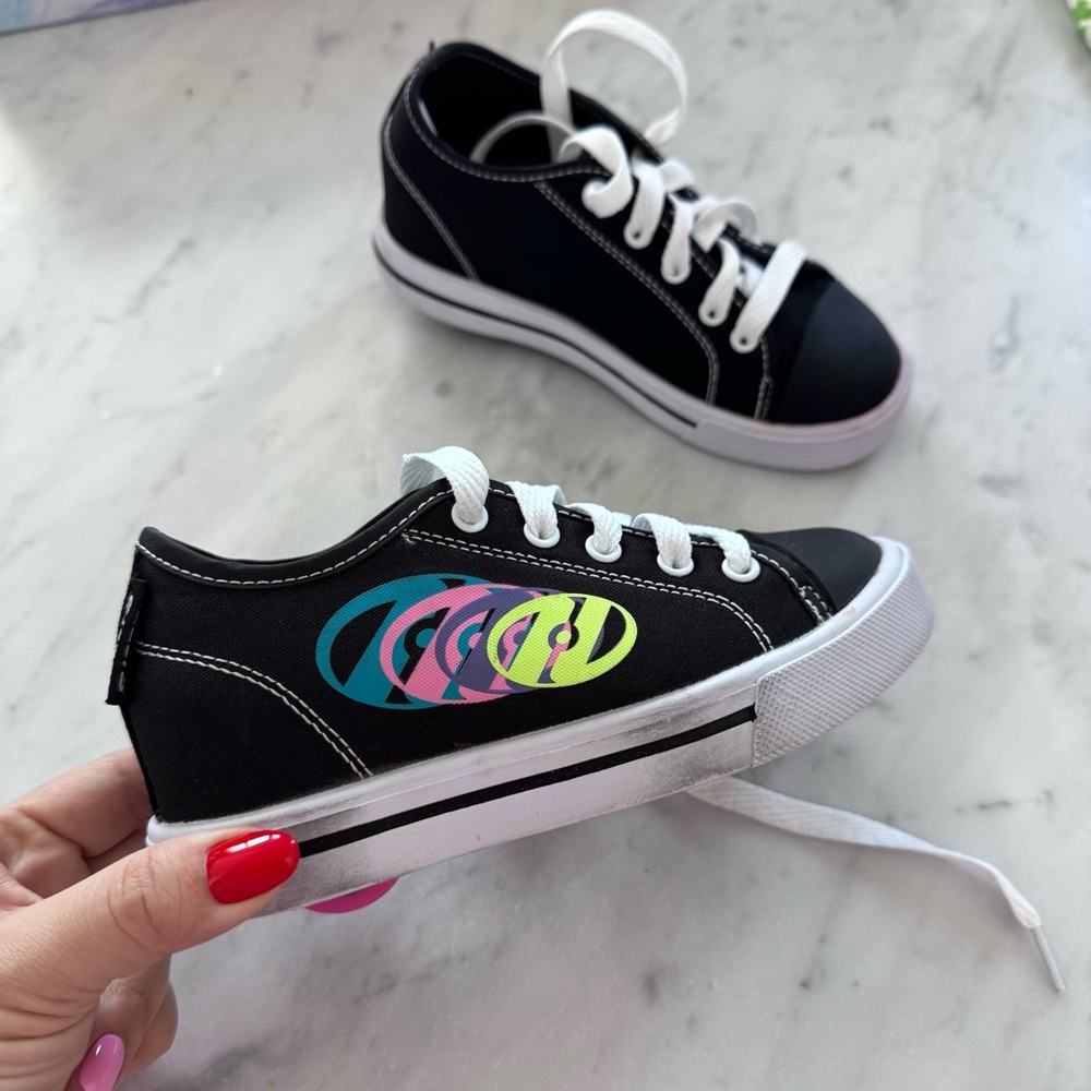 Heelys Classic Black Girls 13 Youth Skater Sneakers Lace Ups